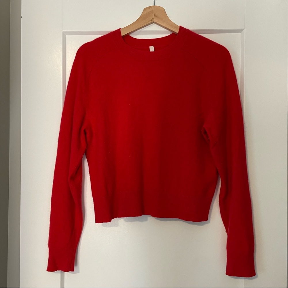 Aritzia Cropped Cashmere Sweater